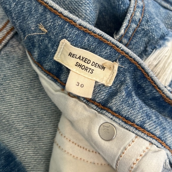 Madewell Relaxed Denim Short - Picture 4 of 5